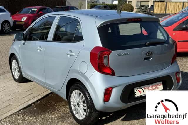 Kia Picanto (2019) thumbnail 3