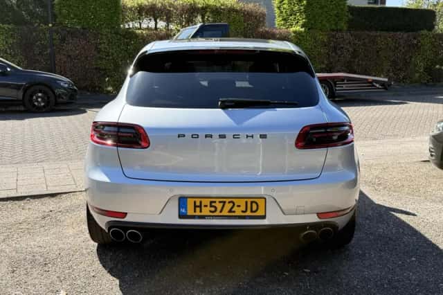 Porsche Macan (2014) thumbnail 4