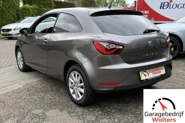 SEAT Ibiza (2014) thumbnail 3