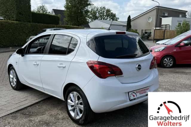 Opel Corsa (2017) thumbnail 2