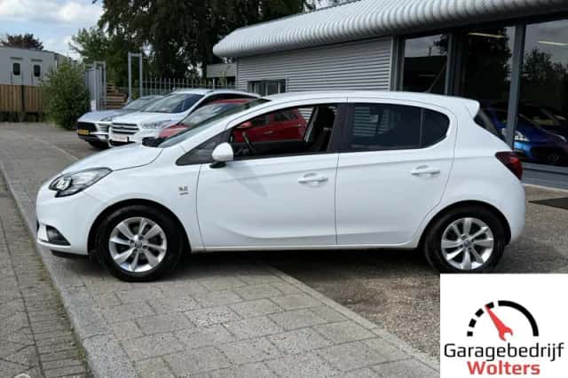 Opel Corsa (2017) thumbnail 3