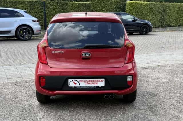 Kia Picanto (2015) thumbnail 4