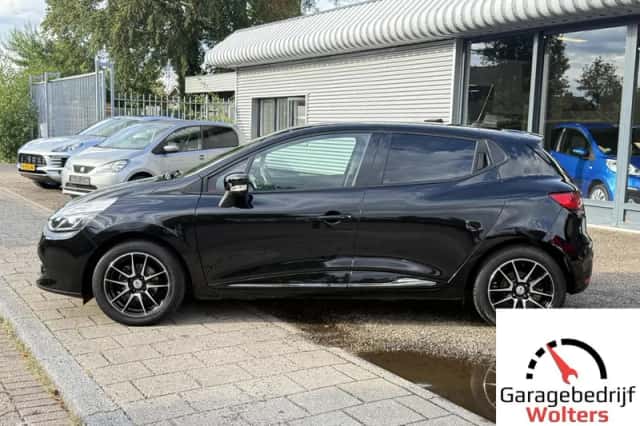 Renault Clio (2014) thumbnail 2
