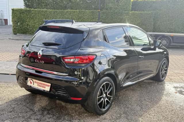 Renault Clio (2014) thumbnail 5