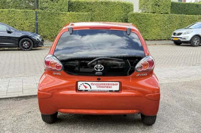 Toyota Aygo (2012) thumbnail 4