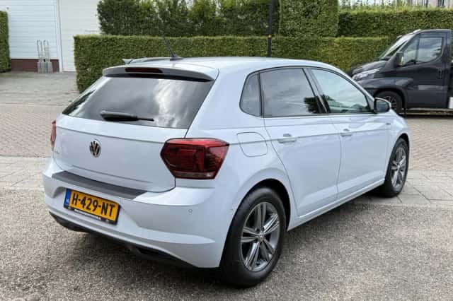 Volkswagen Polo (2017) thumbnail 5