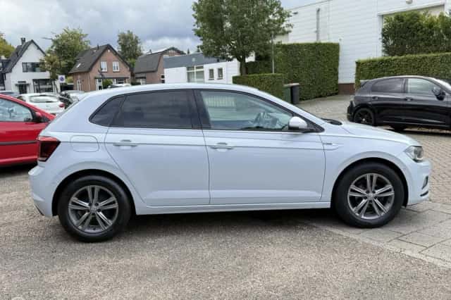Volkswagen Polo (2017) thumbnail 6