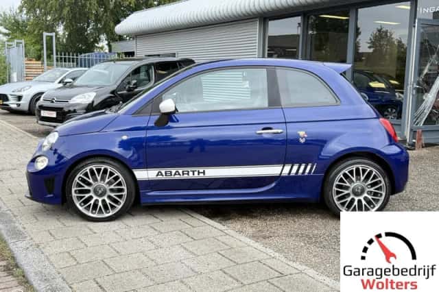 Fiat 500 (2017) thumbnail 2