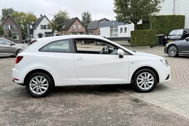 SEAT Ibiza (2013) thumbnail 6
