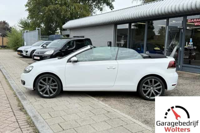 Volkswagen Golf (2012) thumbnail 2