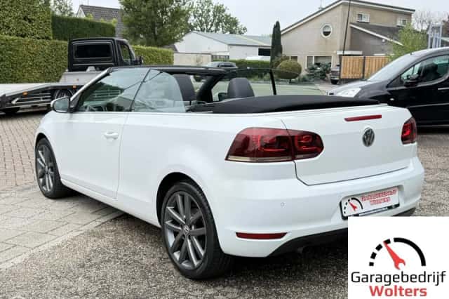 Volkswagen Golf (2012) thumbnail 3