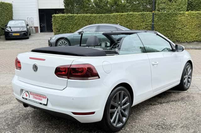 Volkswagen Golf (2012) thumbnail 5