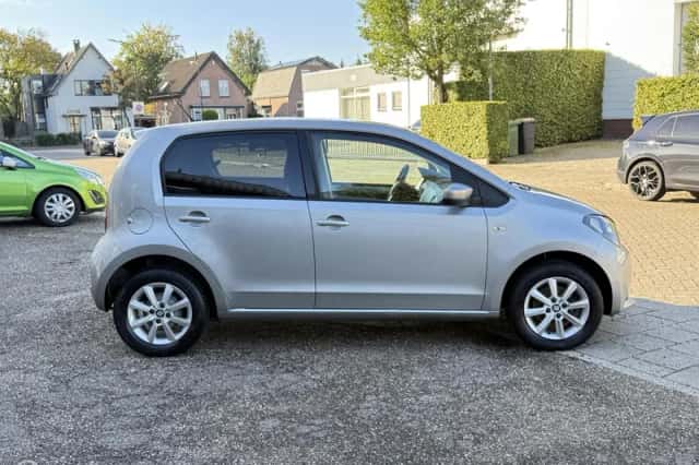 SEAT Mii (2018) thumbnail 6