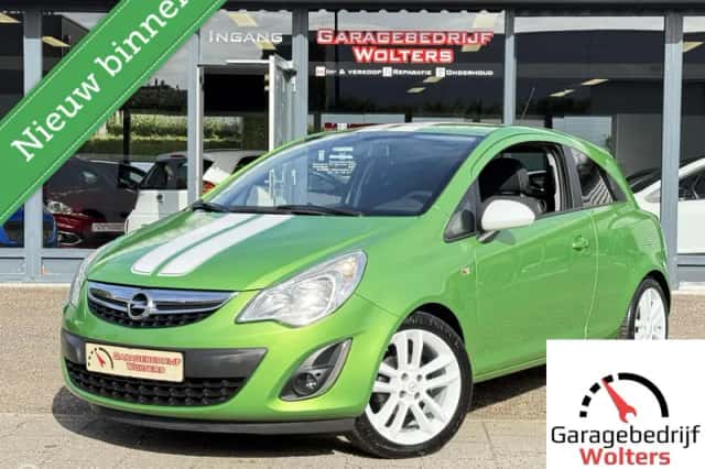 Opel Corsa (2012) thumbnail 1
