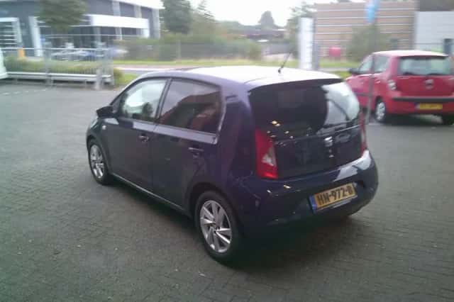 SEAT Mii (2015) thumbnail 5