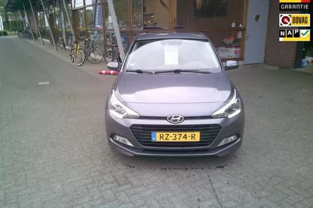 Hyundai i20 (2018) thumbnail 1