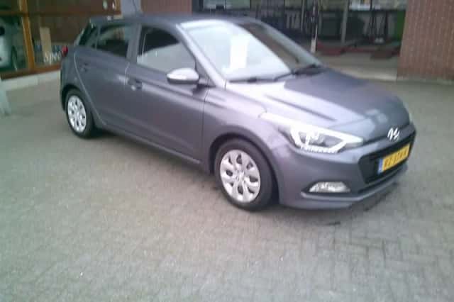 Hyundai i20 (2018) thumbnail 3