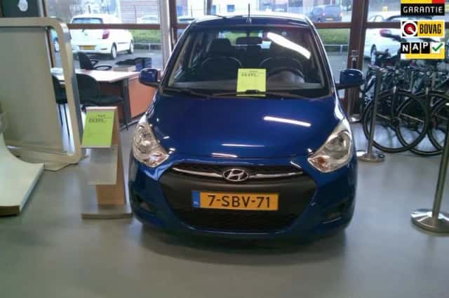 Hyundai i10 (2013) thumbnail 1