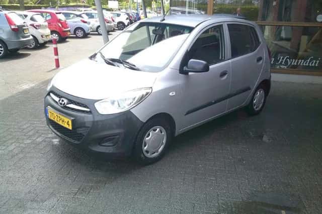 Hyundai i10 (2013) thumbnail 2