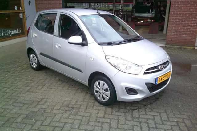Hyundai i10 (2011) thumbnail 2