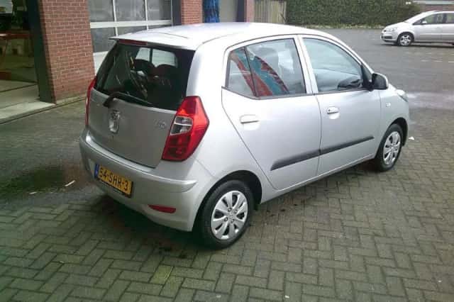Hyundai i10 (2011) thumbnail 3
