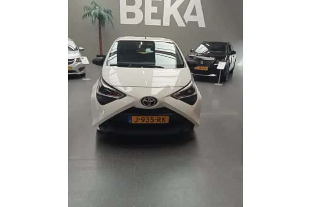 Toyota Aygo (2020) thumbnail 5