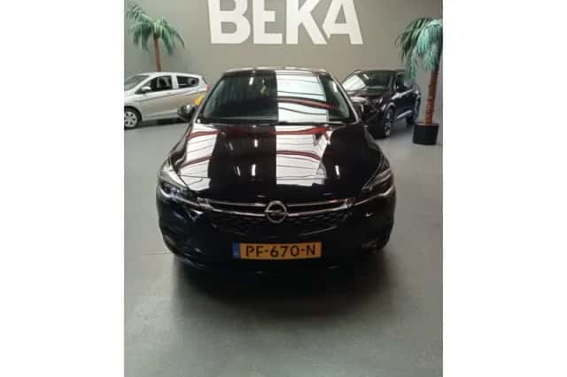 Opel Astra (2017) thumbnail 5