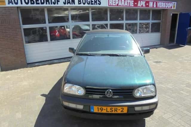 Volkswagen Golf (1994) thumbnail 1