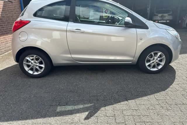 Ford Ka (2014) thumbnail 3