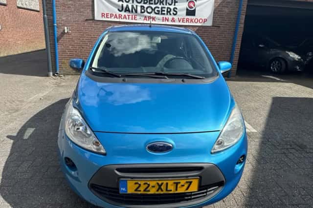 Ford Ka (2012) thumbnail 1