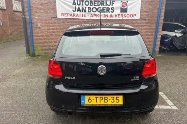 Volkswagen Polo (2014) thumbnail 4