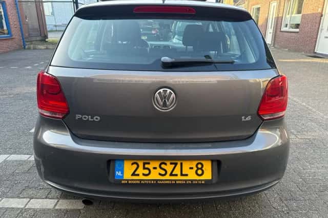 Volkswagen Polo (2012) thumbnail 4