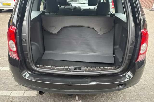 Dacia Duster (2012) thumbnail 5