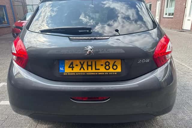 Peugeot 208 (2014) thumbnail 4