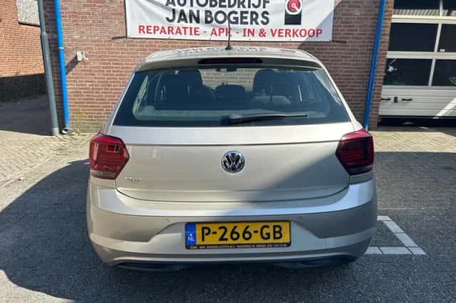 Volkswagen Polo (2018) thumbnail 4