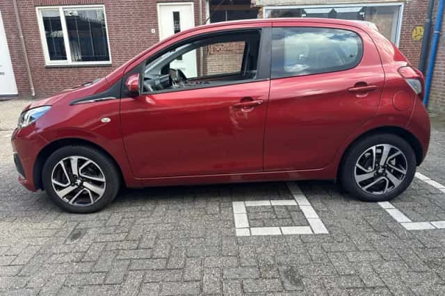 Peugeot 108 (2020) thumbnail 2