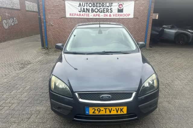 Ford Focus (2007) thumbnail 1