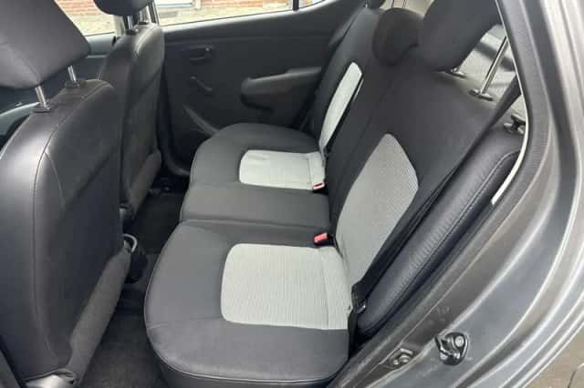 Hyundai i10 (2010) thumbnail 6