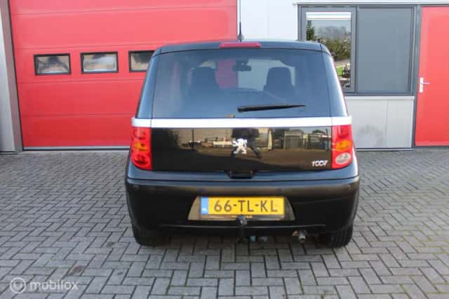 Peugeot 1007 (2006) thumbnail 5