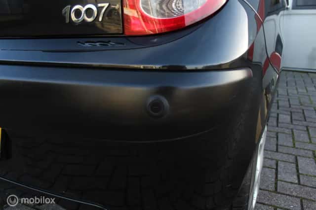 Peugeot 1007 (2006) thumbnail 6