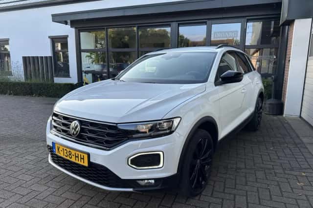 Volkswagen T-Roc (2021) thumbnail 6