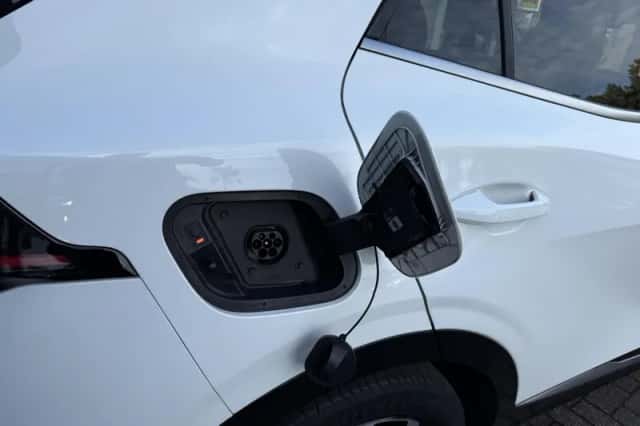 Kia Sportage (2022) thumbnail 3
