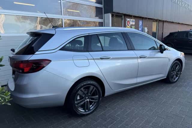 Opel Astra (2019) thumbnail 2