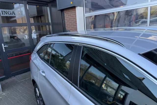 Opel Astra (2019) thumbnail 4