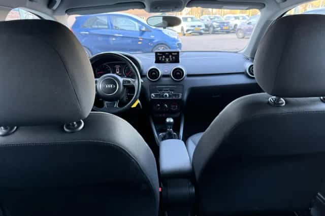 Audi A1 (2018) thumbnail 3
