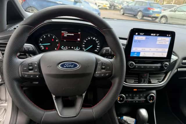 Ford Fiesta (2022) thumbnail 3