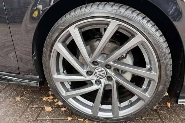 Volkswagen Golf (2021) thumbnail 5