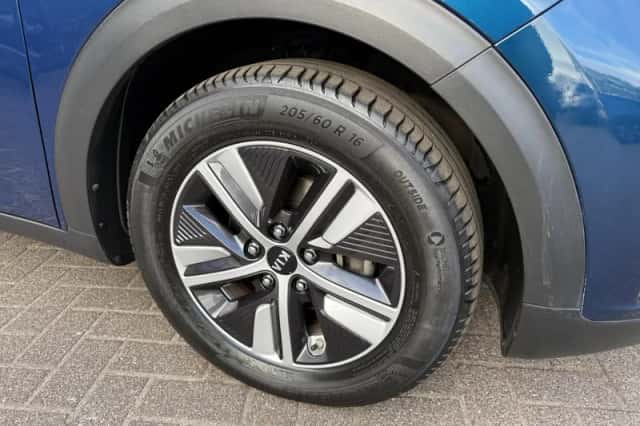 Kia Niro (2021) thumbnail 6