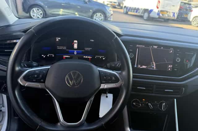 Volkswagen Taigo (2023) thumbnail 3