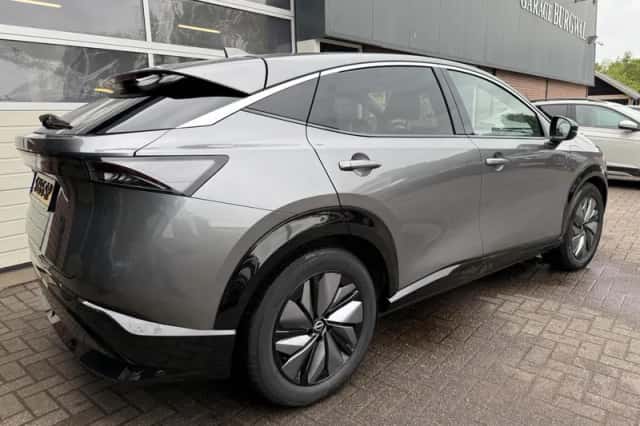 Nissan Ariya (2023) thumbnail 2